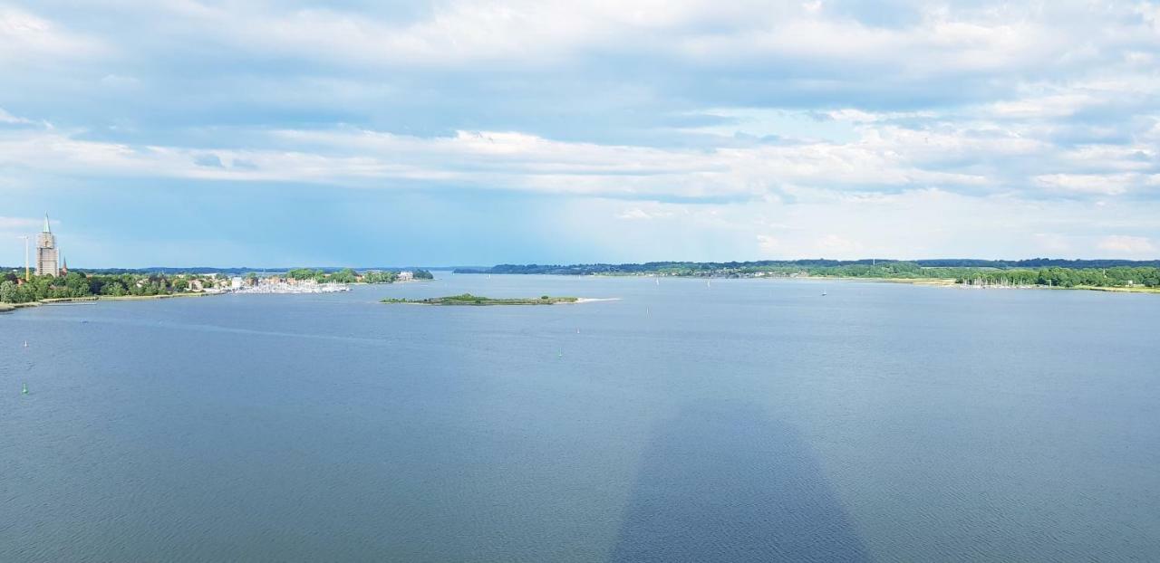 Ostseefjord-Schlei-Blick im Wikingturm Schleswig Exterior foto